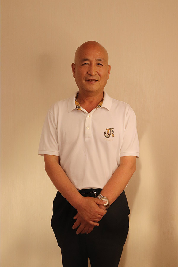 临渭杨养民 本科学历，毕业于陕西师范大学
